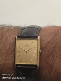 سيكو كوارتز • موديل 6530-5080 • سير جلد أصلي