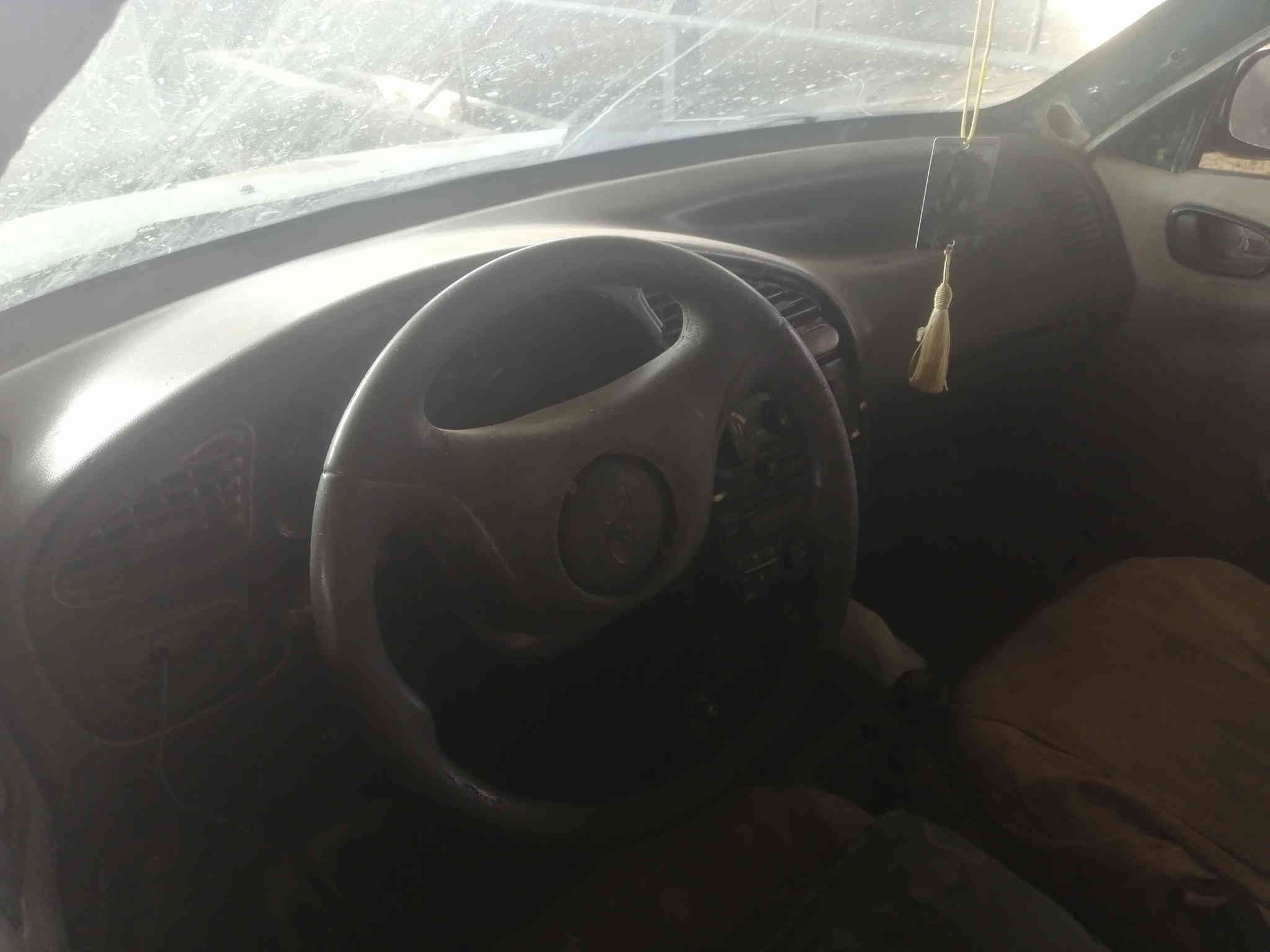 السلام عليكم، من رخصه الادمين ديولو نوس موديل ٩٧ سيارة كورية مكينة خير من الله صدر خلف امامي سياره طرف ثالث بس وكالة يمي دخم تاير دوخل حلوة كبرتة سيارة يراد كهربيت بصيطة السعر ١٤ ورقة مراوس هم ترهم نتصل ودلل *********** نتصل واسط الصويرة
