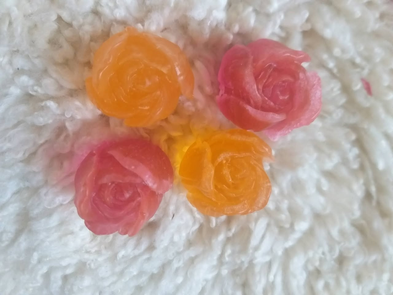 يتوفر صابون الجلسرين الطبيعي بلااعشاب
ويتوفر سيروم الورد وسيروم الأعشاب وسيروم لبان الذكر غني عن التعريف
وتتوفرخلطه تبيض ونضاره وشد 
ويتوفر أملاح الجسم 
ويتوفرمقشرات وسكرابات ومرطبات وعنايه متكامله للجسم بلمواد الطبيعيه
ويوجد خدمه توصيل


**إذا كنت صاحب هذا الإعلان وتريد حذفه لأي سبب، رجاءا أرسل رسالة إلى الدعم الفني**