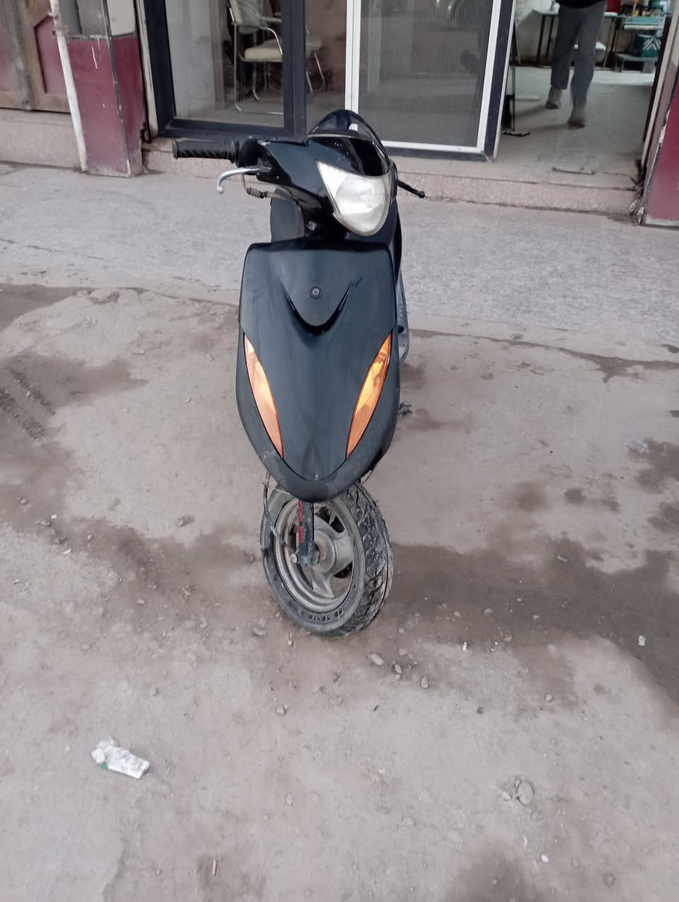 السلام عليكم 
دراجه ماكس عدله للبيع سلف هندر كهربائيات شغاله 
سعر 450 بيها مجال 
مكان حله قرب جسر الثوره 
***********
