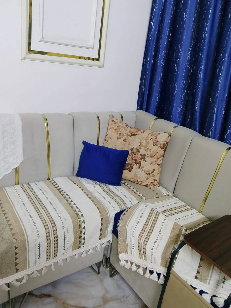 تخم 5 قطع
10 مقاعد 7 متار ونص جديد
***********
