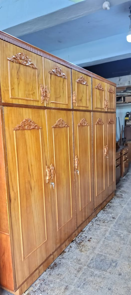 غرفة نوم ٥باب صاج ملحق شغل ثقيل جدا نظيفة جاهزة السعر ٥٥٠ قفل تواصل خاص***********
