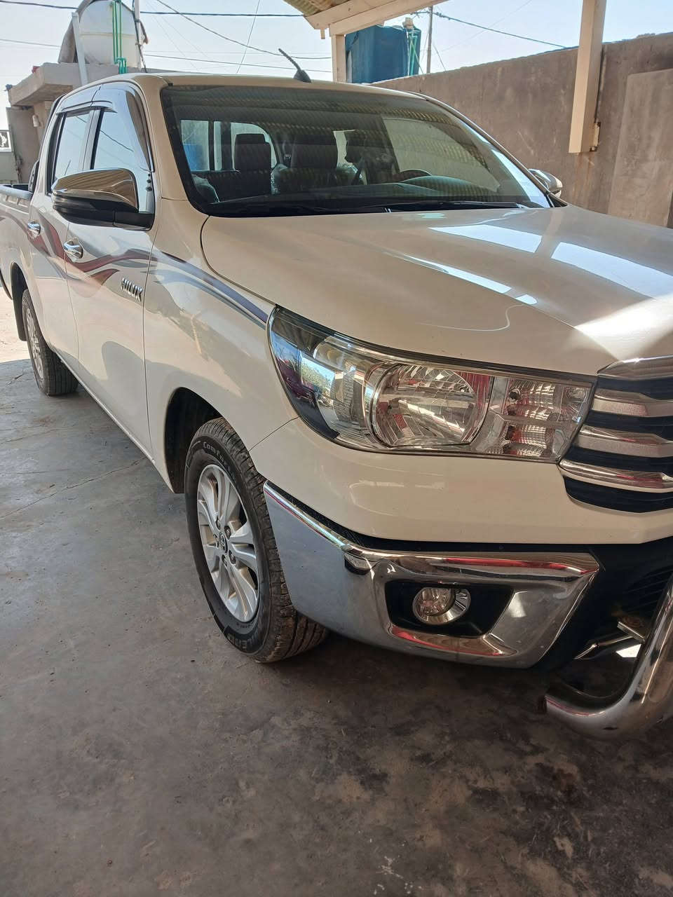 بيك اب هايلوكس ناصي شركة ساز معروف مواصفاته  رقم بغداد بأسمي مشروع وطني بارد قليل تجوة يد الباب خلف السائق السعر 《265 》 الشراي يتصل وانا خادم 
***********
