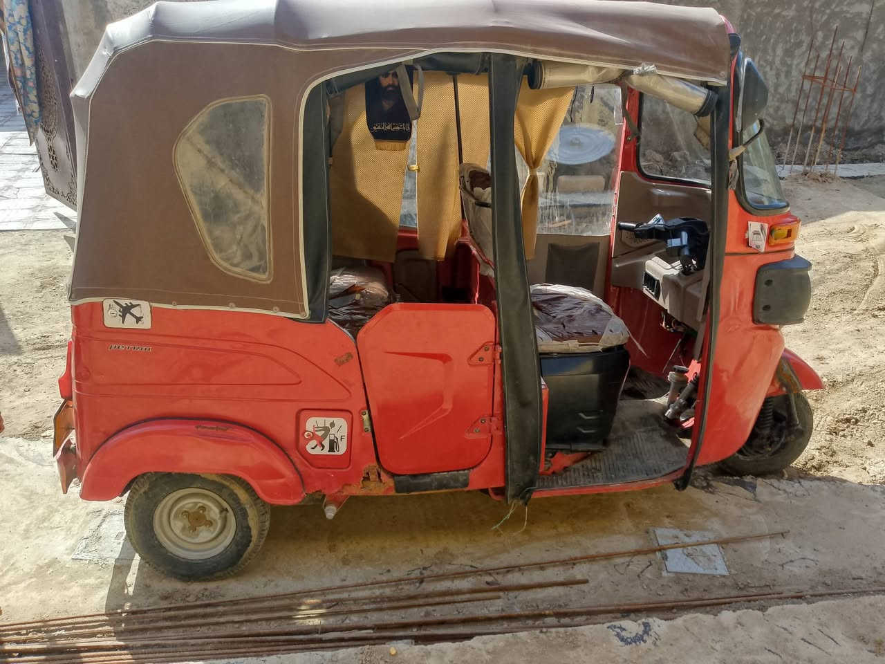 21 شهر رقم وسنويه انكليزي تكتك حلوه وجديده  السعر 7 وبيها مجال  مكاني بابل،،رقمي ***********
