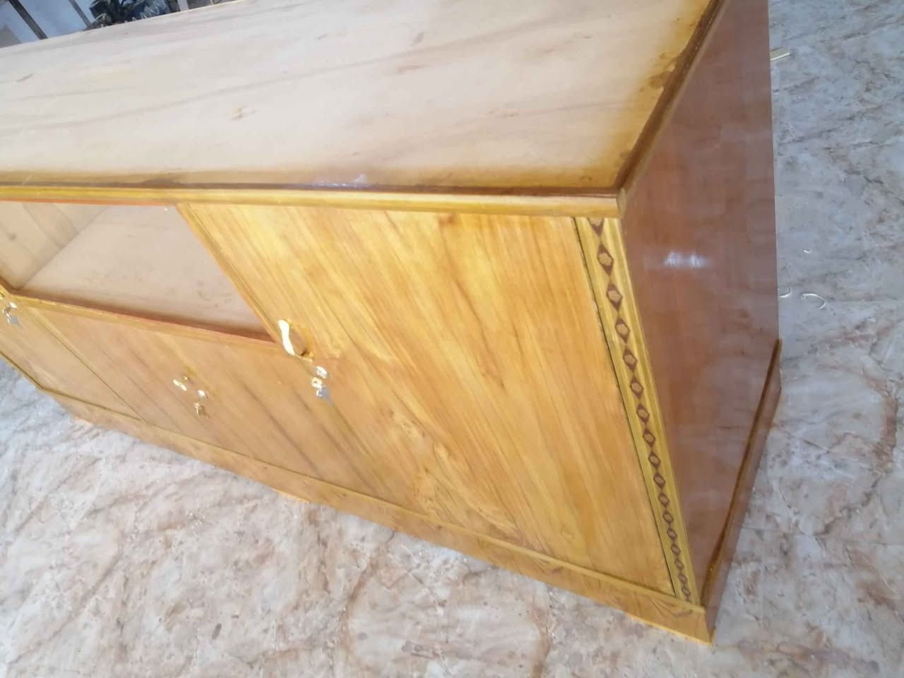 سلام عليكم من رخصة الادمن بوفيه مترين وعشره سنتم صاج شغل خمسه ملم ثكليله مكانه كربلاء قريب شارع الحافظ عمود ١٣١ شارع المختار الاتصال على الرقم *********** *********** كربلاء, العراق
