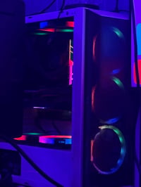 PC مستعمل استعمال قليل السبب هو عدم التفرغ بسبب الدراسه والشغل يعني اخ...