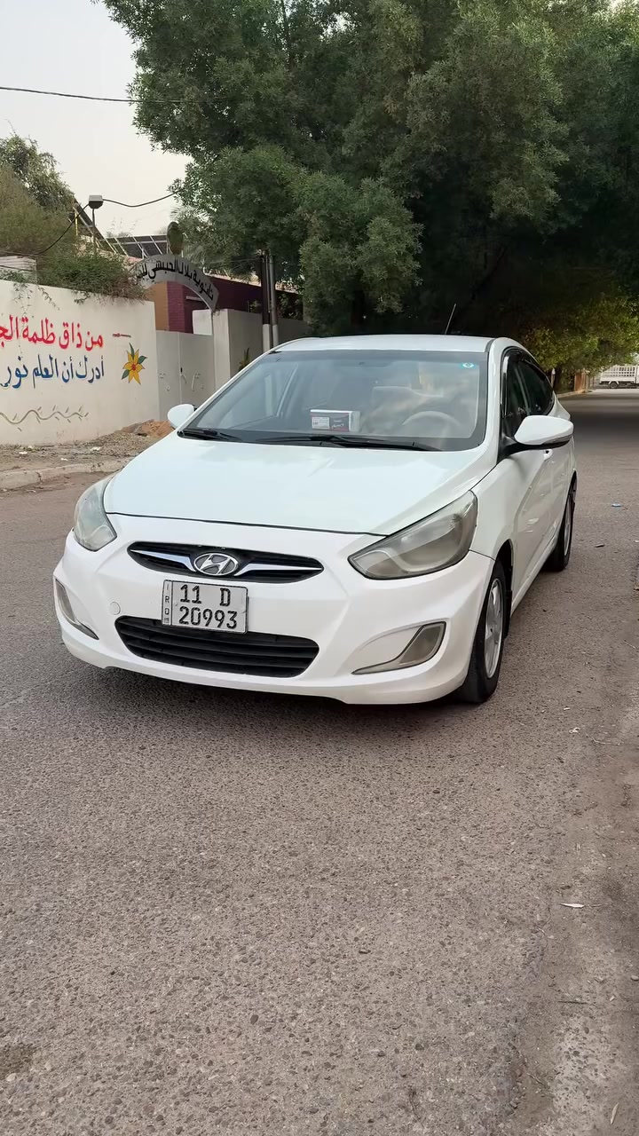 🚗 للبيع اكسنت خليجي
هيونداي اكسنت موديل 2015  
مكينة 1.6 قوية واقتصادية  
كير اوتماتيك ناعم  
نظام ECO / اقتصادي  

المواصفات:  
شاشة + كاميرا خلفية  
 تدفئة / تبريد  
مرايات كهرباء  

السيارة بأسمي 
تقرير الفحص (مرفق بالصور).

📍 الموقع: بغداد  

💰 السعر: 95 ورقة

📞 للتواصل: ***********
