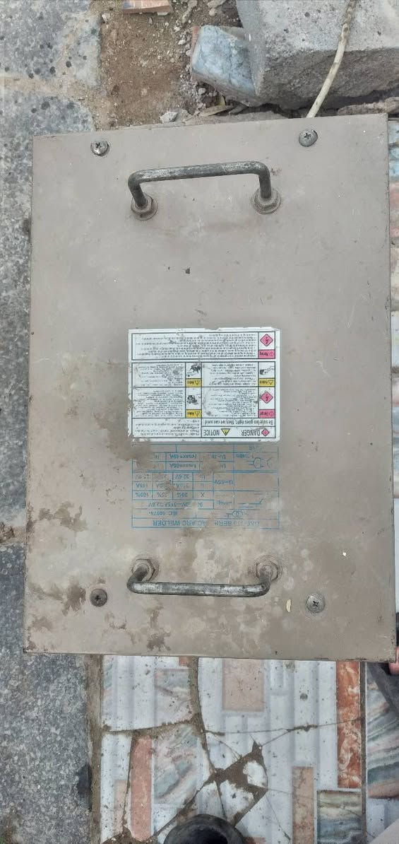 اسلام عليكم
مكينه  الحيم سعر   ١١٥ الف
ملف نحاس 
شرط  شغل 
اتصال ***********
لا يوجد  توصيل
