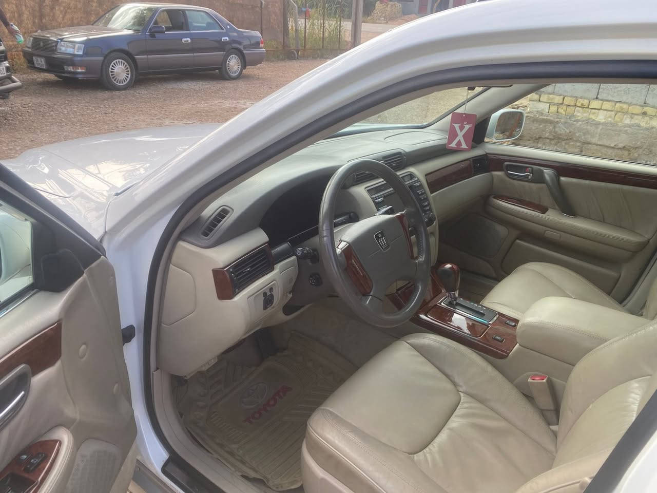 ملكه ستيشن مكفوله من الكص ونقل جثه والاصوليات السعر وشرط مداور بل نجف السعر145 وبيه مجال قليل ***********
