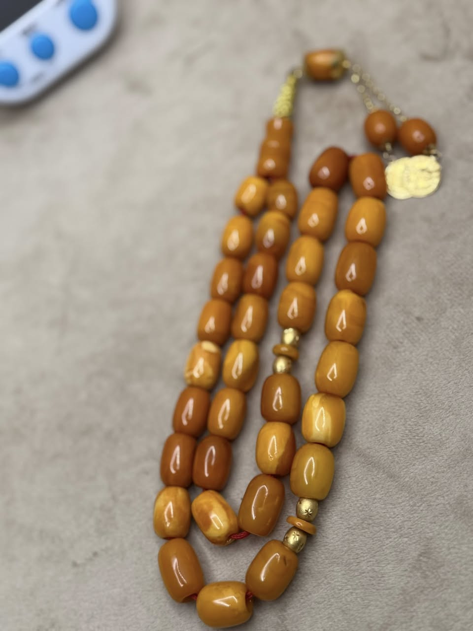 سلام عليكم أصدقائي

متوفر 
مسباح كهرب أنتيك الماني🇩🇪🔥
الوزن 51 غرام 33 حبه
كركوشه وفواصل ذهب
***********
