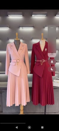 اطقم وعبايات • مقاسات ٣٨-٤٦ • ٢٠٠قطعة