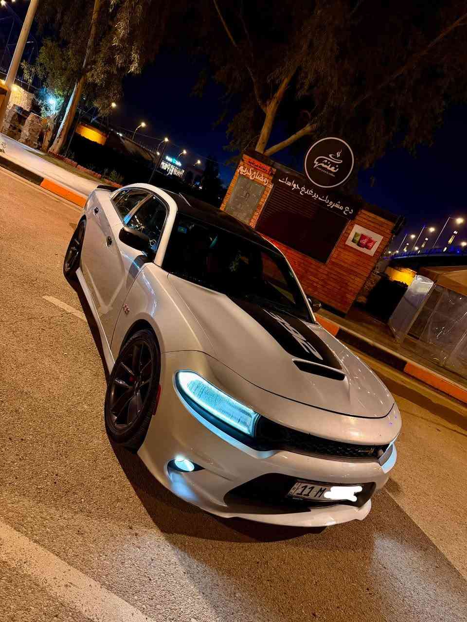 🐝 جارجر سكات باك خليجية وكالة هارلم 2019 🐝
السلام عليكم 
كلين تايتيل 
جارجر سكات باك 6400

ماشيه 64 الف كيلو 
مواصفات السيارة 1/1 
رادار امامي + نقطة عمياء 
فتحه سلايد روف 
غرفه كنتارا وجلد مختم 🐝
فجوج السياره 4 بستم برمبو 
سستم سماعات ALPIEN
كشنات ذاكرة تدفئة وتبريد 
ستيرن كهرباء وتدفئة 
السيارة بأسمي تحويل ثاني يوم و متصرف عليها ربع دينار عليها سيرفس كامل من الشركة مناقصها اي شي 
مواصفات الفول معروفة اعلى مواصفات بالجارجر 
السعر 260 ورقه وبيها مجال السياره على وضع الوكالة بلادية و ستوك 
عنوان السياره ديالى بعقوبة 
*********** واتس او اتصال
