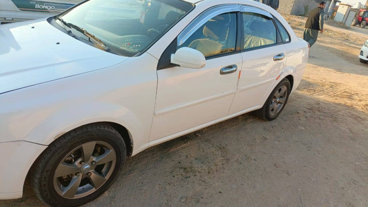 سلام عليكم للبيع اوبترا خليجي 2006 نضافة خير من الله 
كير مكينة فول نضافة بيها فقط جاملغات الامامية صبغ 
السياره بعد احله من الصوره السعر 68 وبيها مجال بصيط 
مكان السياره بغداد المدائن غير متواجد عالفيس هاتف ***********
