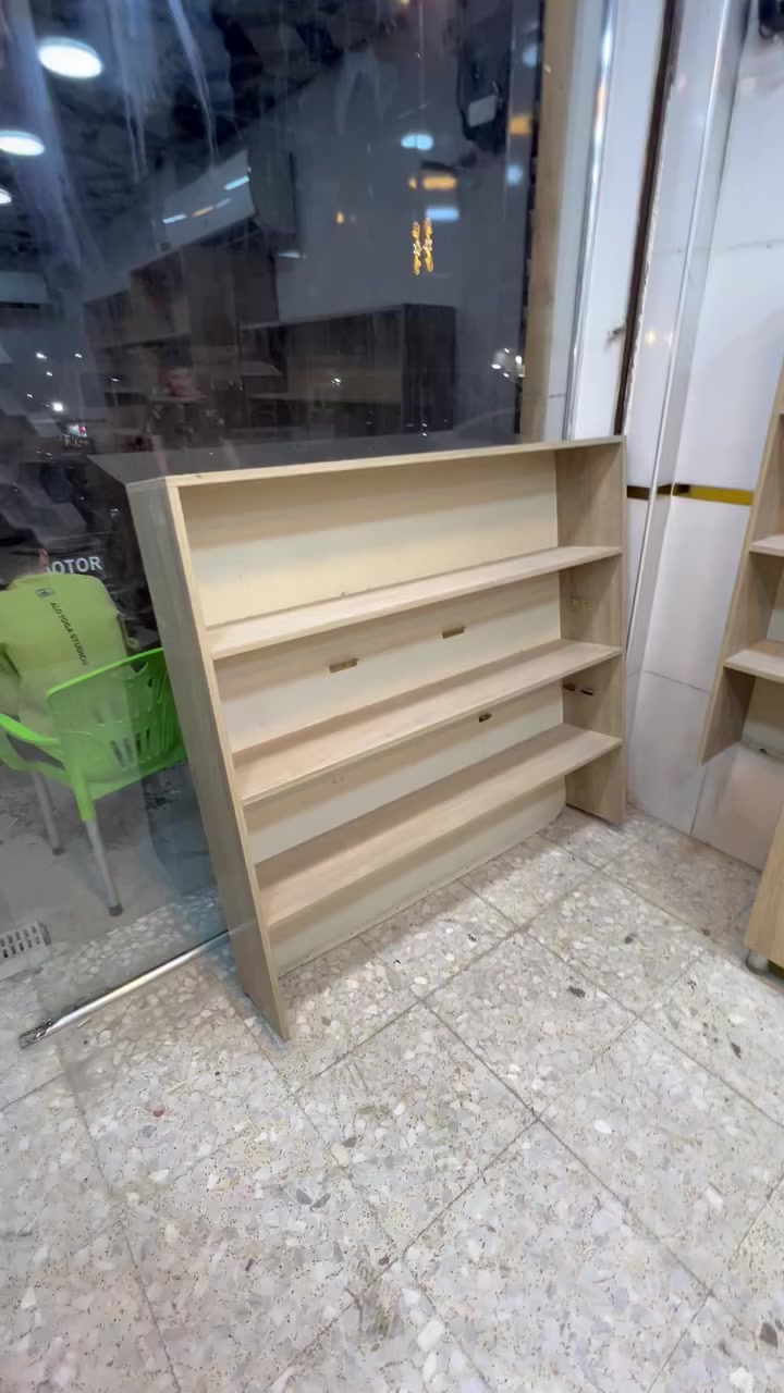 السلام عليكم.
رفوف للبيع مابيع قطع ابيعهن كلهن شلع وكلهن جدد ستمالهن جدن بصيط لاتصال ***********
