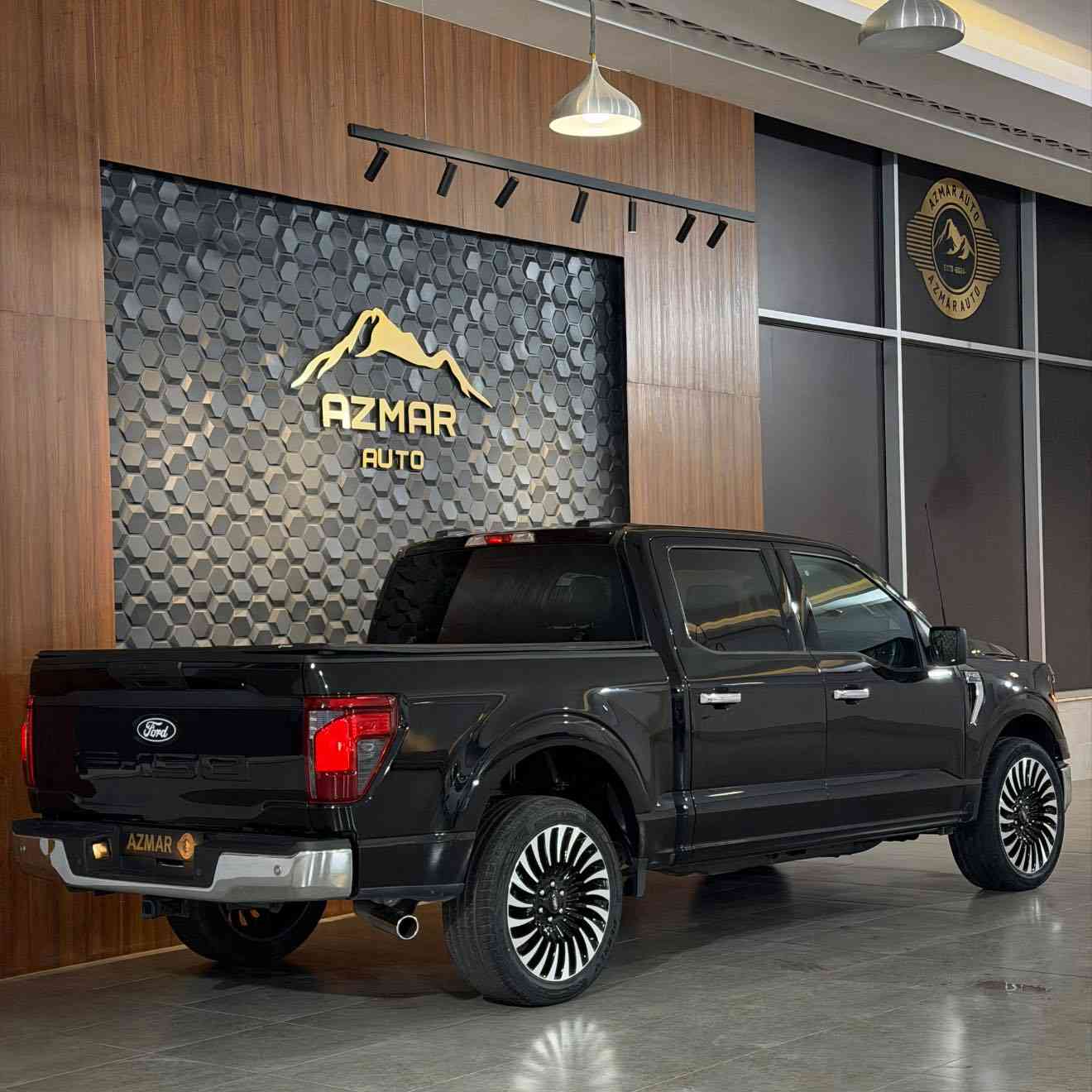 Ford F-150 XLT
2025
ماشية : 3 الف فقط
سلندر: 6 سلندر
محرک: 2.7
‎الكاميرا الخلفية - التحكم على المنحدرات - مستشعر وقوف - تدفئة المقاعد - مثبت السرعة - نوافذ كهربائية - نظام فرملة الطوارئ - 8 وسادة هوائية - المصابيح الأمامية ليد - قفل مركزي للأبواب - مانع الانزلاق - رادار

السيارة وارد امريكي بنيد و جاملغ صبغ 

سعر : 315$ ورقة
للاستفسار : ***********
العنوان : السليمانية المعارض الجديدة شركة ازمر اوتو معرض رقم ٣٤
