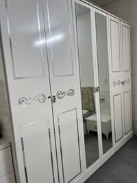 نوم كامل • غرفه اخشاب