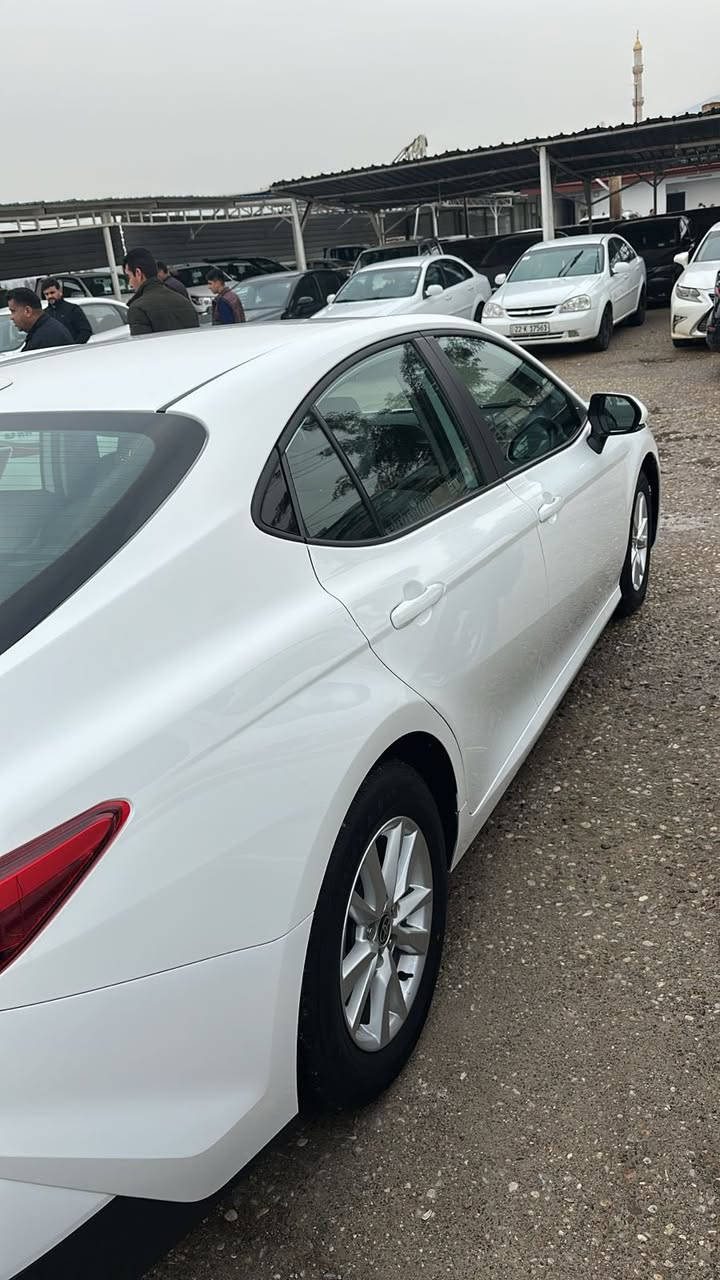 تيوتا كامري
موديل 2025 
ماشي 4 الف مايل
وارد أمريكي 
موصفات LE بصمه داخل كريمي موصفات معروفه
سياره بيدون أيرباگ
رقم شاصي موجود منشورات
حادث سياره راسل بوننيد شويه صبغ و شويه جاملغ صبغ
نزبت داخل كولش سليمه فقت راسل براكيت شاسي 
مسحوب شويه مبين بل صور حادث 
سياره بيدون رقم تترقم شيمال 
سياره طاگ جديد 
السعر 225 مجال 
عنوان عقرء 
رقمل هاتف وتساب علي 
***********
