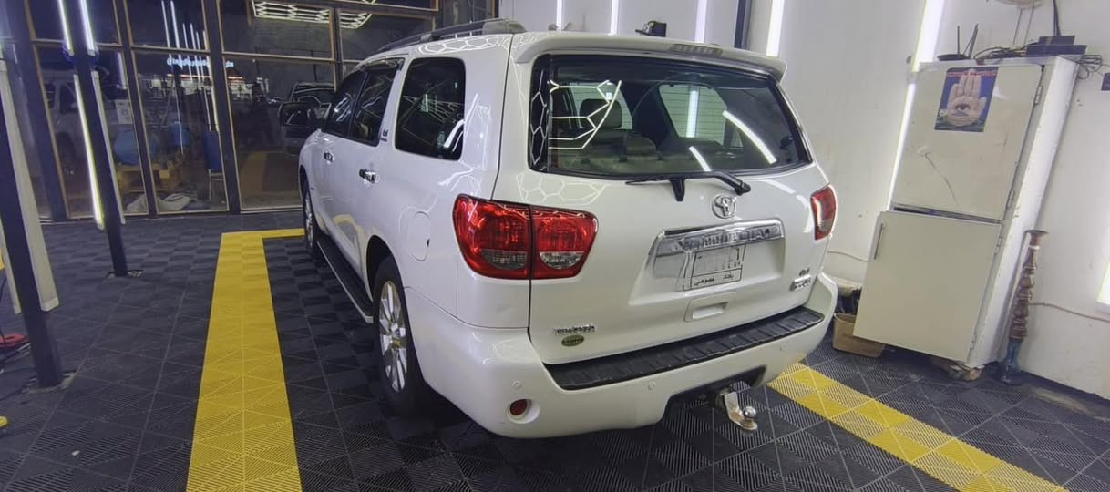 السلام عليكم
سيارة تويوتا سيكويا موديل ٢٠١٠ بلاتينيوم السيارة خليجية يعني مكفولة من الصبغ والضربة كير ومحرك على وضع الشركة ما مفتوحات السيارة جديدة بمعنى الكلمة رقمها بغداد ومواصفات البلاتنيوم معروفة السيارة فورويل وللمزيد من التفاصيل الاتصال على الرقم ***********
