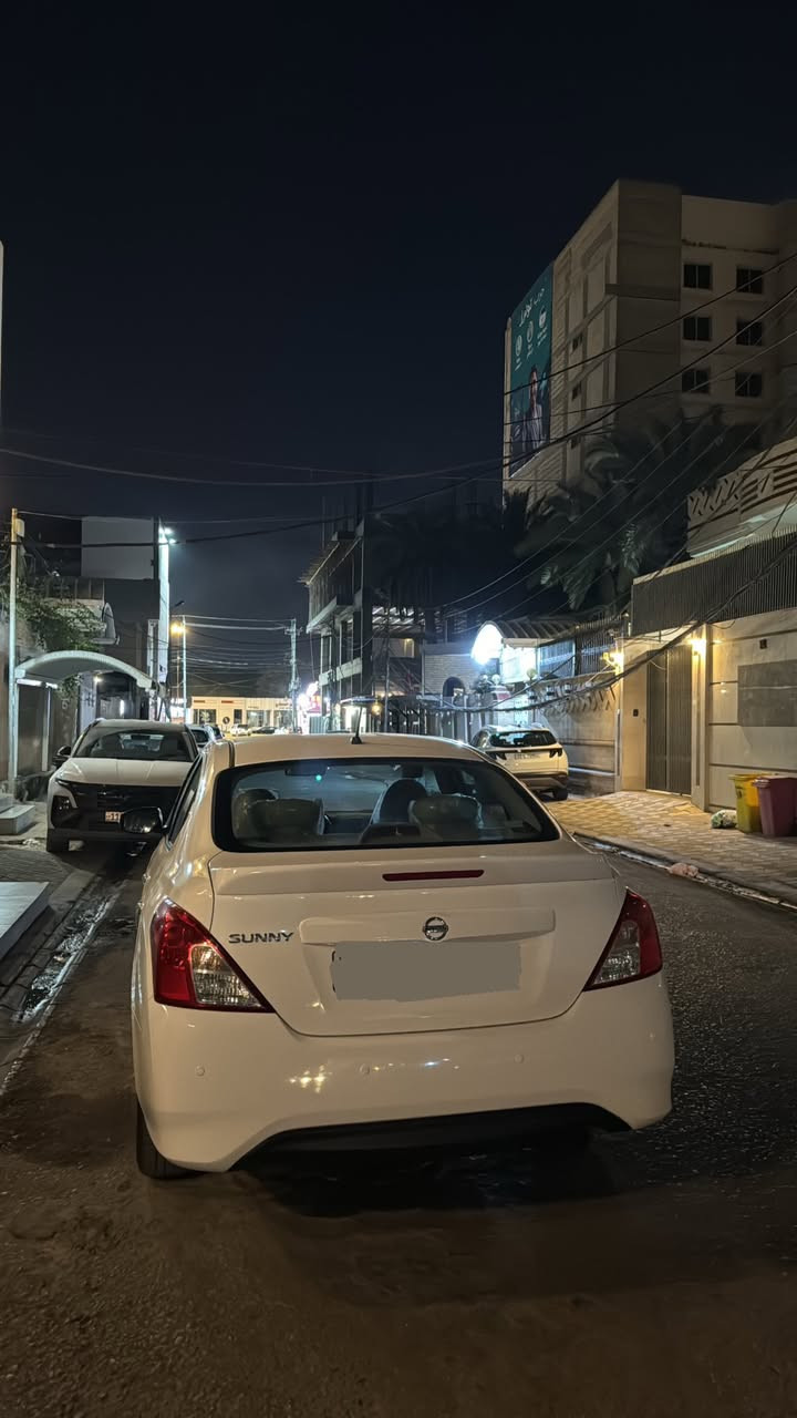 السلام عليكم للبيع نيسان صني 2025 السياره كفاله عامه بعده اخت الزيرو ماشيه ٥ الالف رقم اربيل انكليزي  سعر 126 
مراسله واتس فقط ***********
