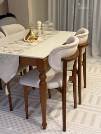 طاولة طعام ١٢٠×٨٠ • مستخدم ٦شهور • اربيل