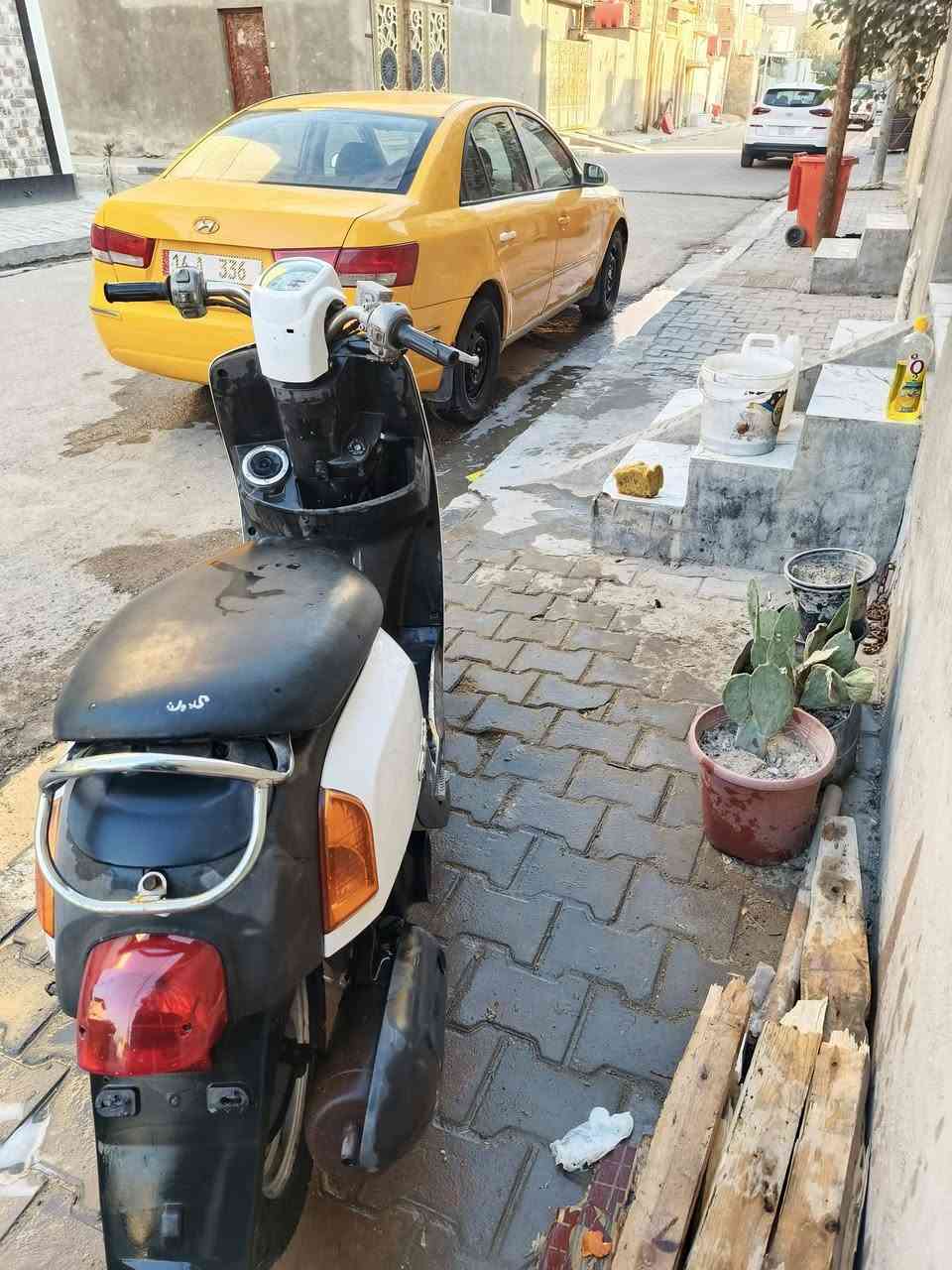 ماكس بوليس (كابريتر) للبيع السعر 750الف وبيه مجال مكاني (بصره كرمة علي) الدراجه نضيفه ومابيها اي نقص الشراي خاص مفتوح واتساب مفتوح ***********
