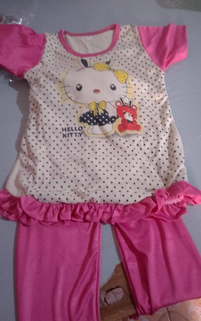 تراك بناتي بي قياسات 
سعر 3
يوجد توصيل


**إذا كنت صاحب هذا الإعلان وتريد حذفه لأي سبب، رجاءا أرسل رسالة إلى الدعم الفني**