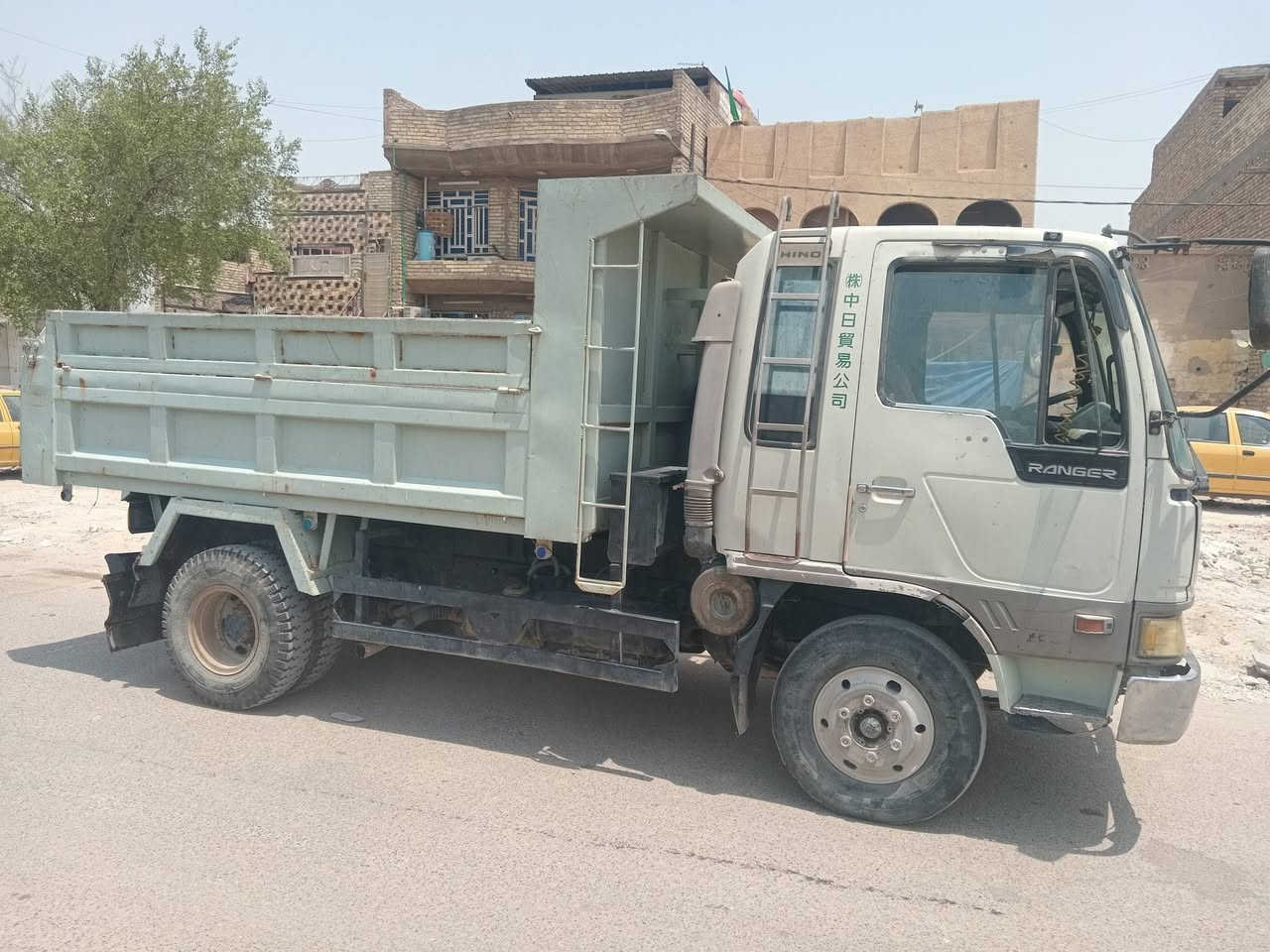 السلام عليكم هينو طير البيع موديل 93 و
رقم الهاتف ***********
