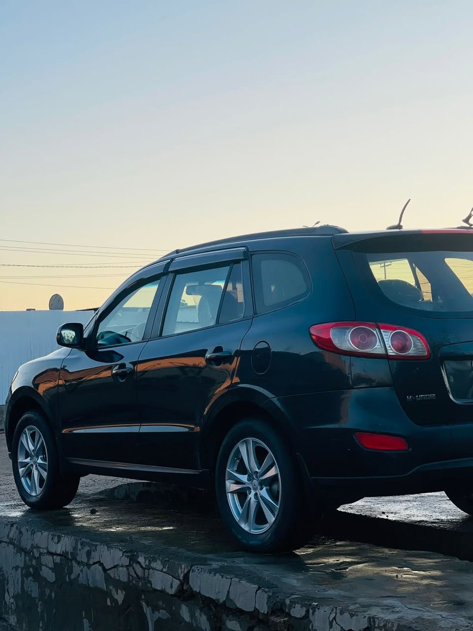 السلام عليكم سنتافي للبيع موديل 2010رقم بغداد  السياره جاهزه محرك 6سلندر بيها بنيد صبغ مكان بابل الاستفسار ***********
