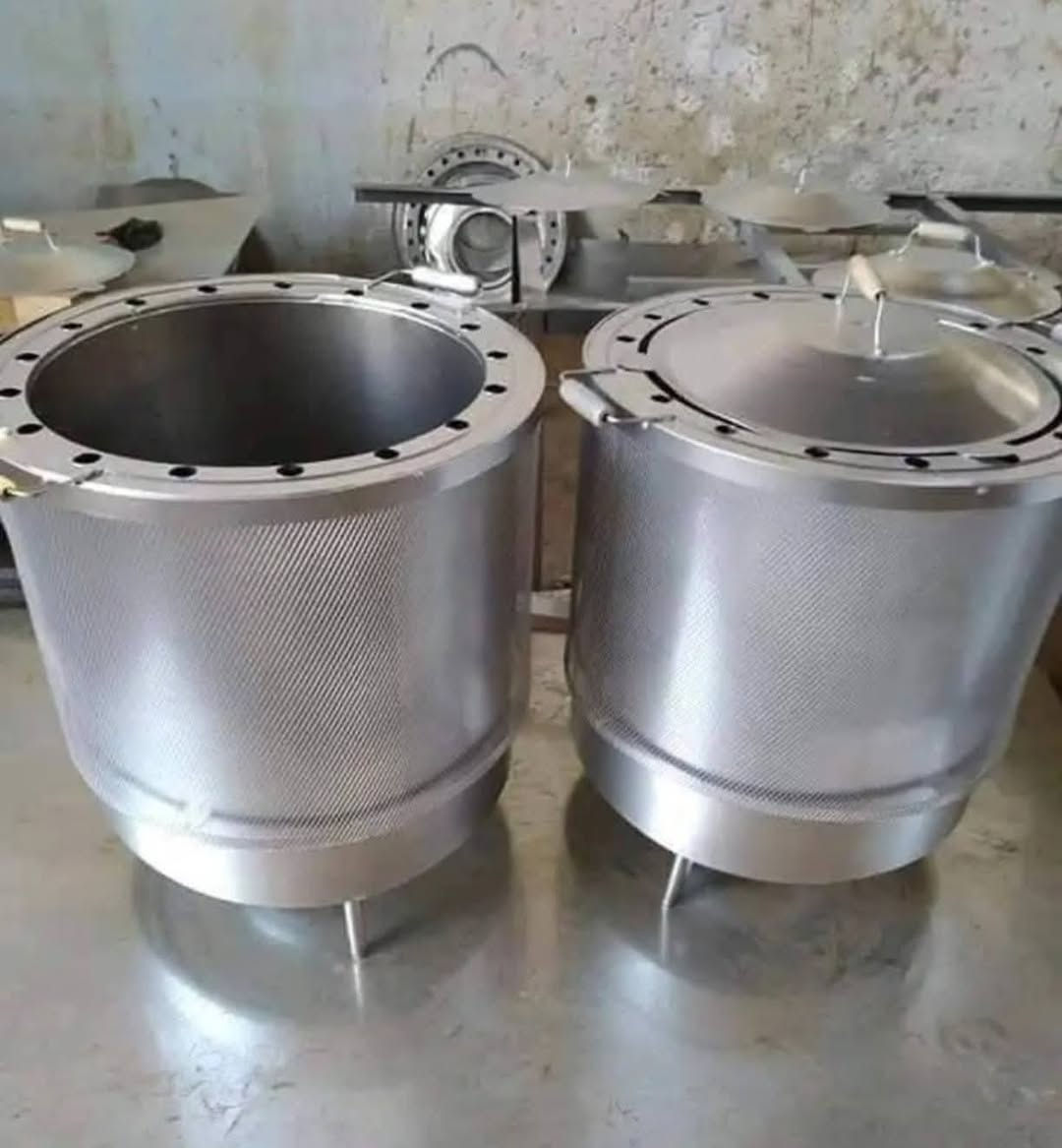 تنور ايراني يحمل 4 خبزه
65 سعره

التوصيل داخل البصره ألفين والقضاء والناحيه 5 
للاستفسار واتساب ***********

ان هذا لرزقنا ماله من نفاد 🩶💫
