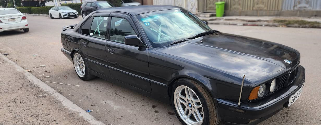 السلام عليكم 
BMW 525 للبيع 
موديل 1992 , رقم انكليزي صلاح الدين  ، السيارة بأسمي شرط التحويل  ، المحرك مسكر فانوس حاوية قبل اسبوع شديتة ، ويل M 
صبغ جمالية 
السيارة جاهزة وتبريد ، مكانها بغداد 
السعر $63 وبيها مجال 
الرقم /***********
