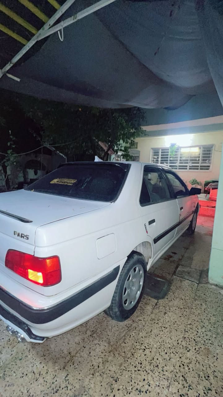 للبيع بيجو بارص مديل 2012 
رقم نينوى انكليزي دولي 
سنويه وهزه جديده
كابون بانزين
تبريد
ليت زينون 
سيارة نظيفه وما ناقصها شي 
بيها فقط الجاملغ الامامي ع يسار صبغ
السعر 50
***********
