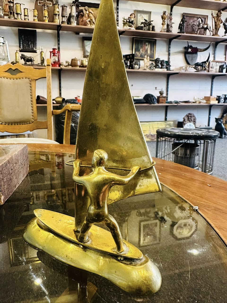 تحفة انكليزية نحاس وزن 1 كيلو  غرام 
*********** واتساب المحل في السليمانية يوجد توصيل
