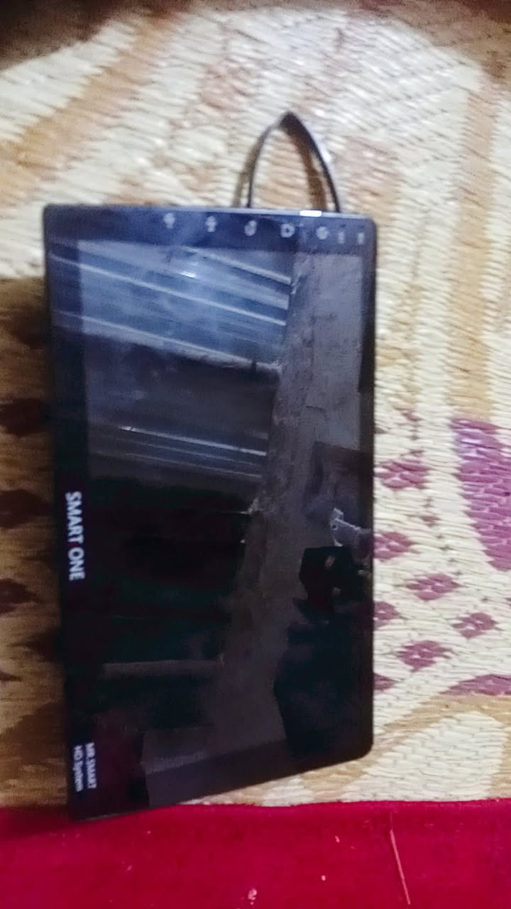 شاشه البيع عل شرط السعر ٦٠ وبيه مجال ماكان نجف وهاذه رقمي ***********
