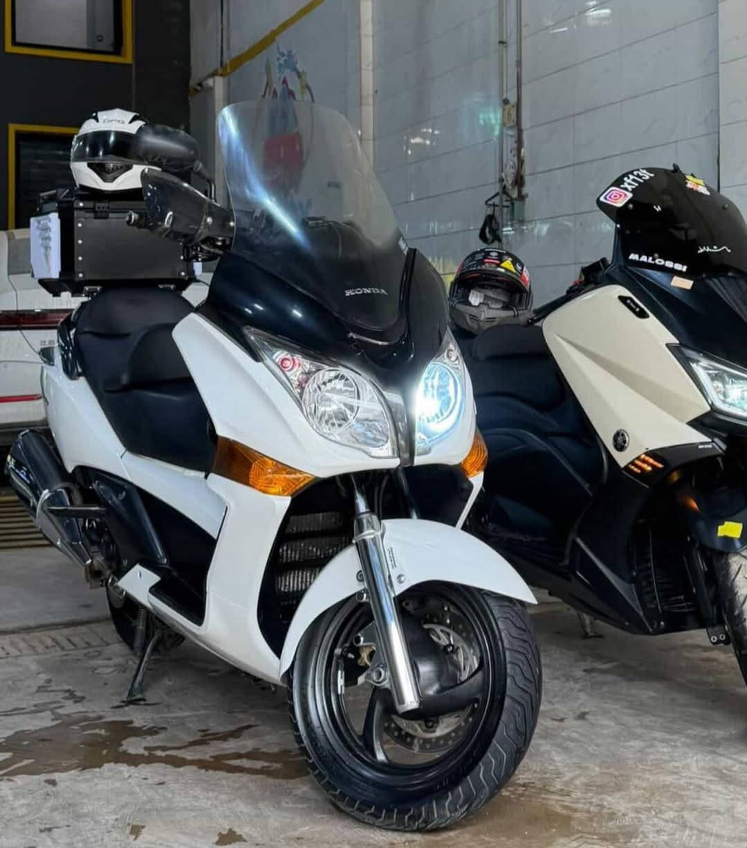 سلفر ونج جيتي 400 كفاله عامه المكينه ممدوده عليها سبانه مصار شهر ونص من نزلتها من المعرض   شعندك (مراوس) نزل حسب القناعه. *********** مكاني بغداد الدوره
