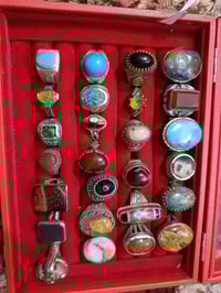 إخوان خواتم للبيع شلعه وحده على(40) القطعه07710041203