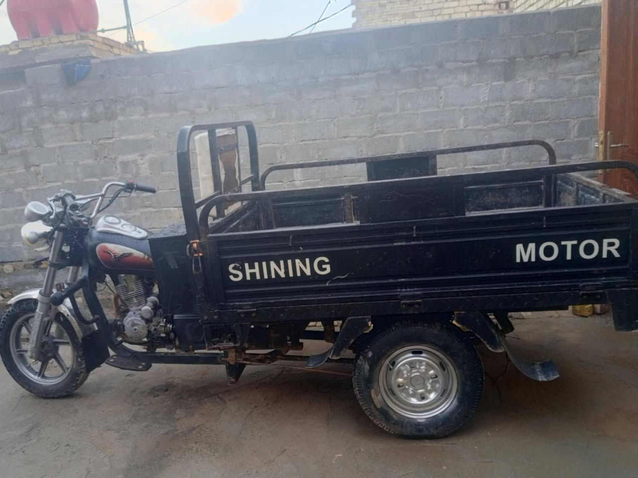 سلام عليكم ستوته البيع موديل 22وراق ضايعه تكفلك عن سرقه السعر 1500 قفل قفل 1400بيهه مجال رقم العضويه ***********
