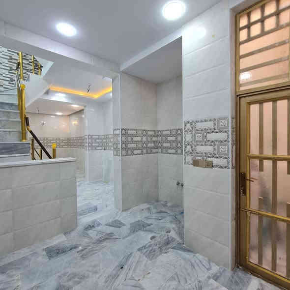 يتكون البيت من 2 غرف و حمامات داخليه وخارجيه واستقبال وصاله ومنور ومطبخ حار وبارد وبيتونه 🥰

طابو زراعي اقرار محكمة سند 25  

للأتصال او واتساب 

***********

***********

مكتب زهير الحسناوي
