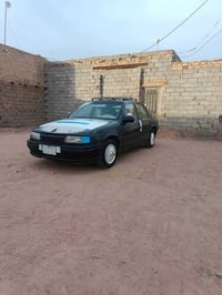 فكترا 1992 حجم محرك 18بي صرف شي خفيف  كير شرط  السيارة ما بيها خياس شر...