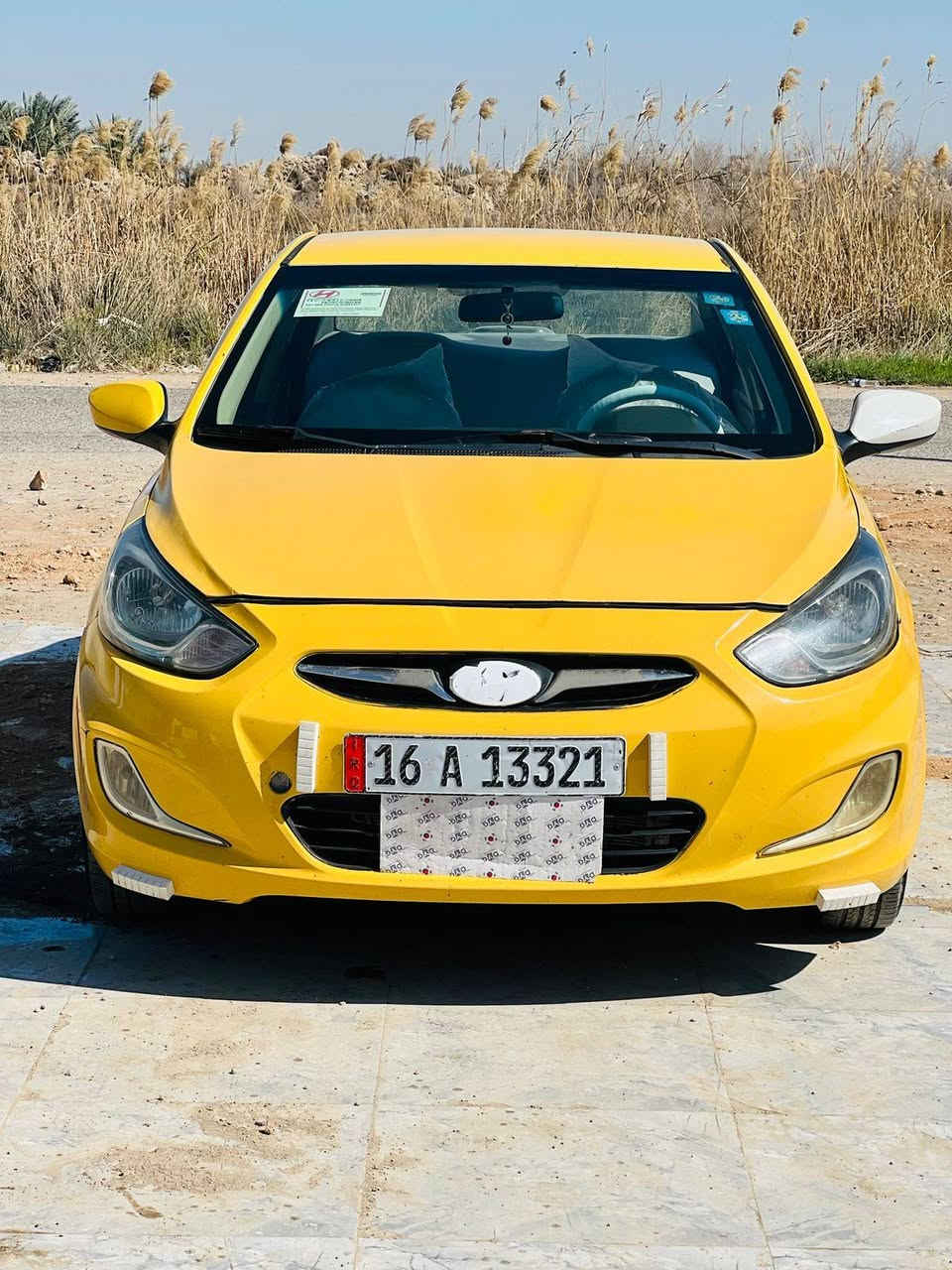 السلام عليكم 
 اكسنت 2012 وارد خليجي كير عادي مكينه 1600 مكينه وكير مكفولات بيه جاملغ عكس السايق تصليح تبريد تدفئه شغالات 
حداديه جديده 
السياره بأسمي مداور ثاني يوم 
السعر 68 وبيه مجال 
عنواني ديوانيه قضاء الدغاره 
رقمي ***********
