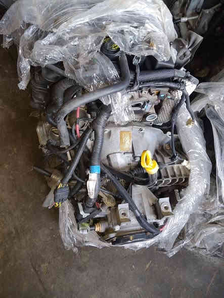 سلام عليكم تحيه طيبه  وصول مكاين و كيرات و حداديه c200 ديوانيه الحي الصناعي الا بلوك الرابع مجمع الفارس   ***********      ***********
