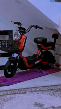 دراجة كهربائية • استعمال سبوع • مشحونة مرتين