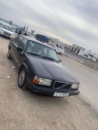 فالفو ٧٤٠ موديل ١٩٩٠ كير ومكينه بلاد  (كابريته)  السياره عله وضع البلا...