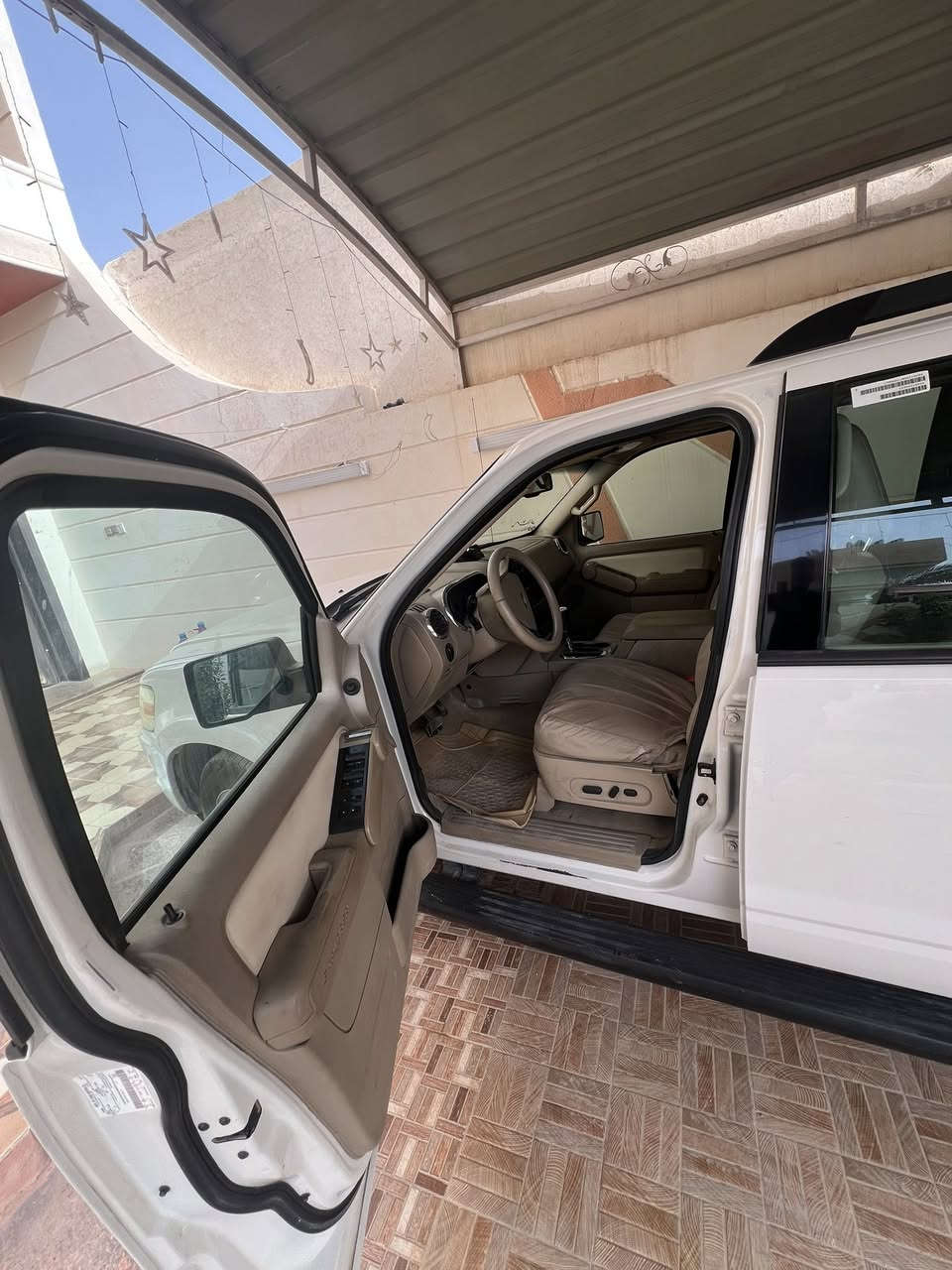 2010 خليجي وكاله نيفا  مكفوله بدون قطره صبغ
فورد اكسبلور ماشيه ١٦٠ الف 
رقم اربيل شرط تحويل 
عنوان تكريت شارع بلاج 
السعر 140 وبي مجال للشراي


**إذا كنت صاحب هذا الإعلان وتريد حذفه لأي سبب، رجاءا أرسل رسالة إلى الدعم الفني**