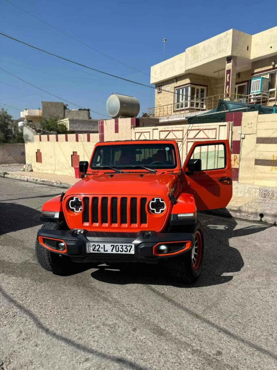 الحلوه للبيع
اللون البرتقالي المرغوب يعني تتونس بلشارع 😅📍
الساره موديل 2018
السياره سفاري تتفصخ البيبان والقماره تصير كشف
السياره بصمه
فور ويل
كامله من كل شي باسمي.
مابيها اي نقص
ضررها جاملغ والبنيد اسم بدون دواخل ايرباك بس الستيرن و راجع سستم
السعر 260
***********
