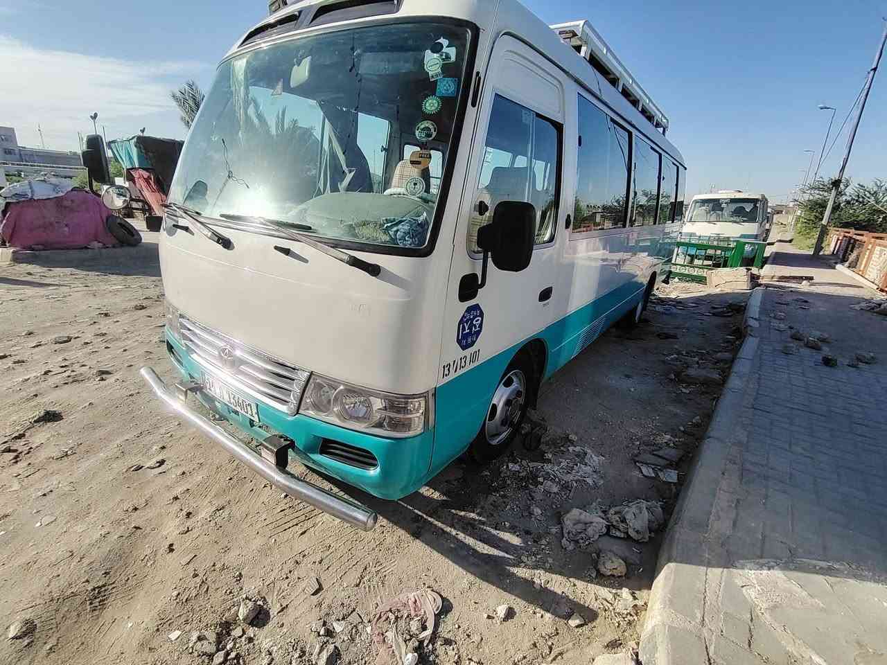 السلام عليكم
كوستر موديل ٢٠٠٤ للبيع
باسمي مصفره هيه ومرور 
مكينه وكير واكسل شرط
كاعيه نص عمر كشنات نضيفه
تبريد شغال ويل ناصي حداديه جديده
رايده ب١٧٥ وبيه مجال  اني مكلف بنشر هذا راعيه
مكان السياره بسماوه ***********
