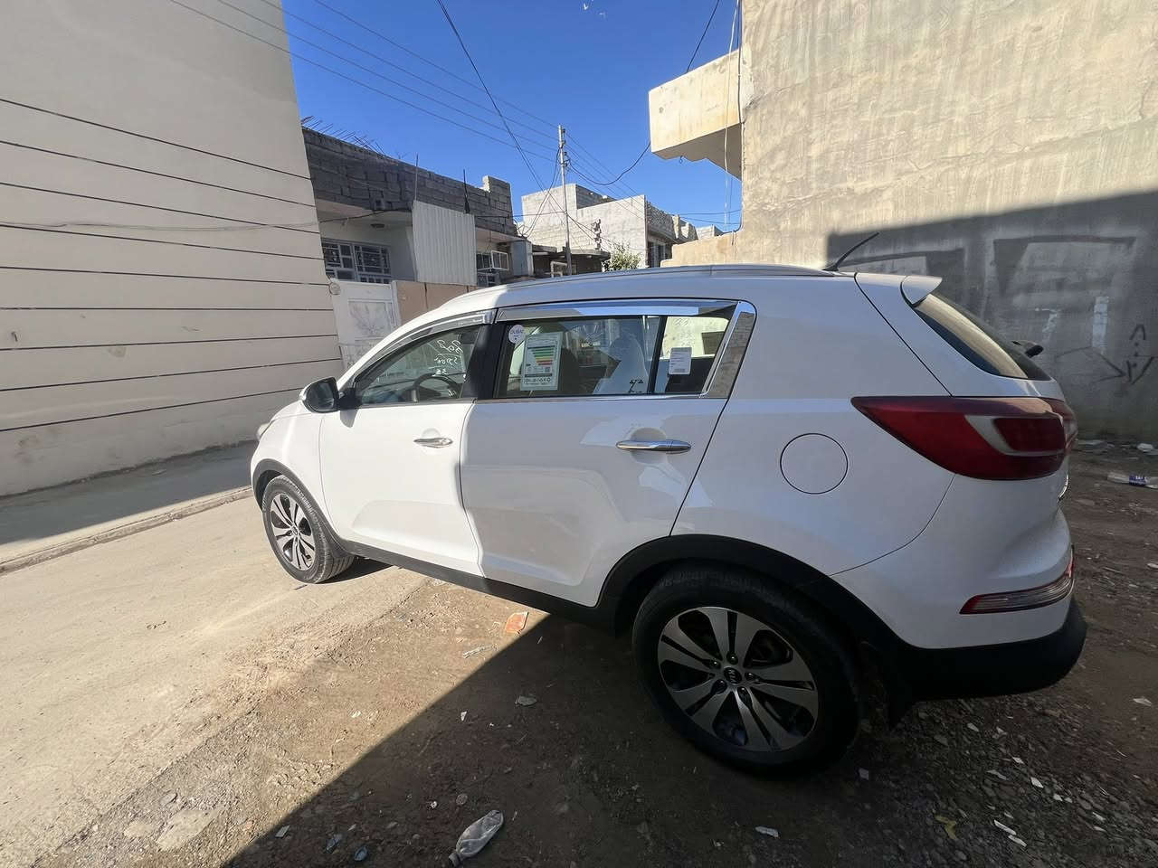 كيا سبورتج 2012 خليجي مكفوله من الصبغ والضرر فقط شبر بل صندوق بارد مري شفط ويل كروم مكينه 2000دوش شرط مكينه وكير وتخم تايرات وصدر امامي خلفي كله جديد تحويل ثاني يوم 
‏‪السعر 143 وبيها مجال بسيط كلش 
عنوان ديالى بعقوبه المركز 
سونار مرفق بالمنشور
رقم ***********
