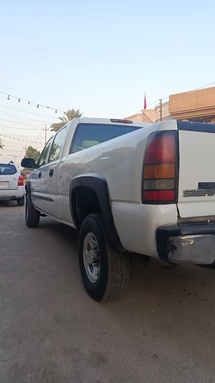 سلام عليكم.  جمسي سيرا 2003 مزاد تترقم بغداد السعر 50 اتصال ***********
