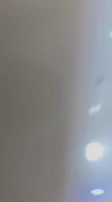 حافظ على بطارية سيارتك  في شحن آمن وموثوق مع بورد الحماية المتكاملة!
نقدم لك الحل الأمثل والمصمم خصيصاً لتحمل بيئة الكهرباء المتقلبة، سواء كنت تشحن سيارة BYD أو أي نوع آخر من السيارات الكهربائية.

لماذا تختار لوحتنا؟

• 🛡️ حماية شاملة 3 في 1: تتضمن اللوحة جوزة حماية ذكية تفصل التيار تلقائياً بشكل فوري ضد أي خلل في:

• الفولتية (الجهد): ارتفاع أو انخفاض مفاجئ.

• الأمبيرية (التيار): الحمل الزائد.

• الهرتزية (التردد): لحماية دقيقة للمحولات والبطارية.

• 🇫🇷 جودة عالمية موثوقة: نستخدم سيركت بريكر ثنائي أصلي من شركة شنايدر (Schneider Electric) الفرنسية، لضمان أعلى درجات الأمان ضد الشورت سيركت والحمل الزائد.

• 💧 مقاومة مطلقة للظروف: البورد وتر بروف 100%، مما يجعله مثالياً للتركيب الخارجي ومقاوماً للغبار والرطوبة.

• 🏅 ضمان وثقة: ضمان سنة كاملة على جميع قطع البورد من تاريخ الشراء.
 السعر  60000الف 
• 🚚 نصل إليك أينما كنت: يتوفر توصيل سريع ومضمون لجميع محافظات العراق. 
***********واتساب
