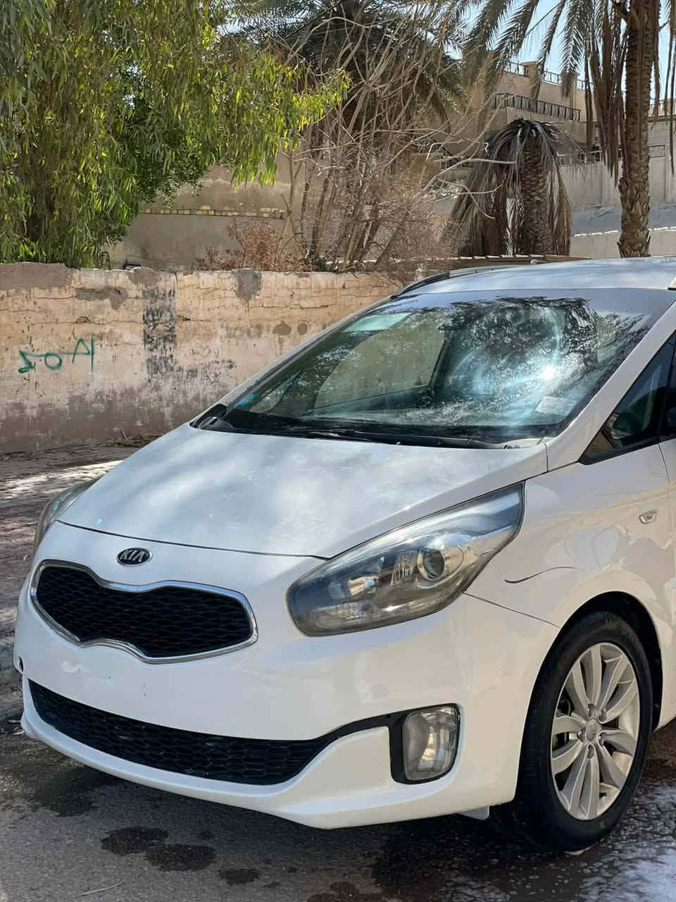 مساء الخير
كيا كارنز موديل 14 خليجي مكينة 2000 دوش 
رقم ذي قار بسمي سنوية وارقام جدد 
***********
