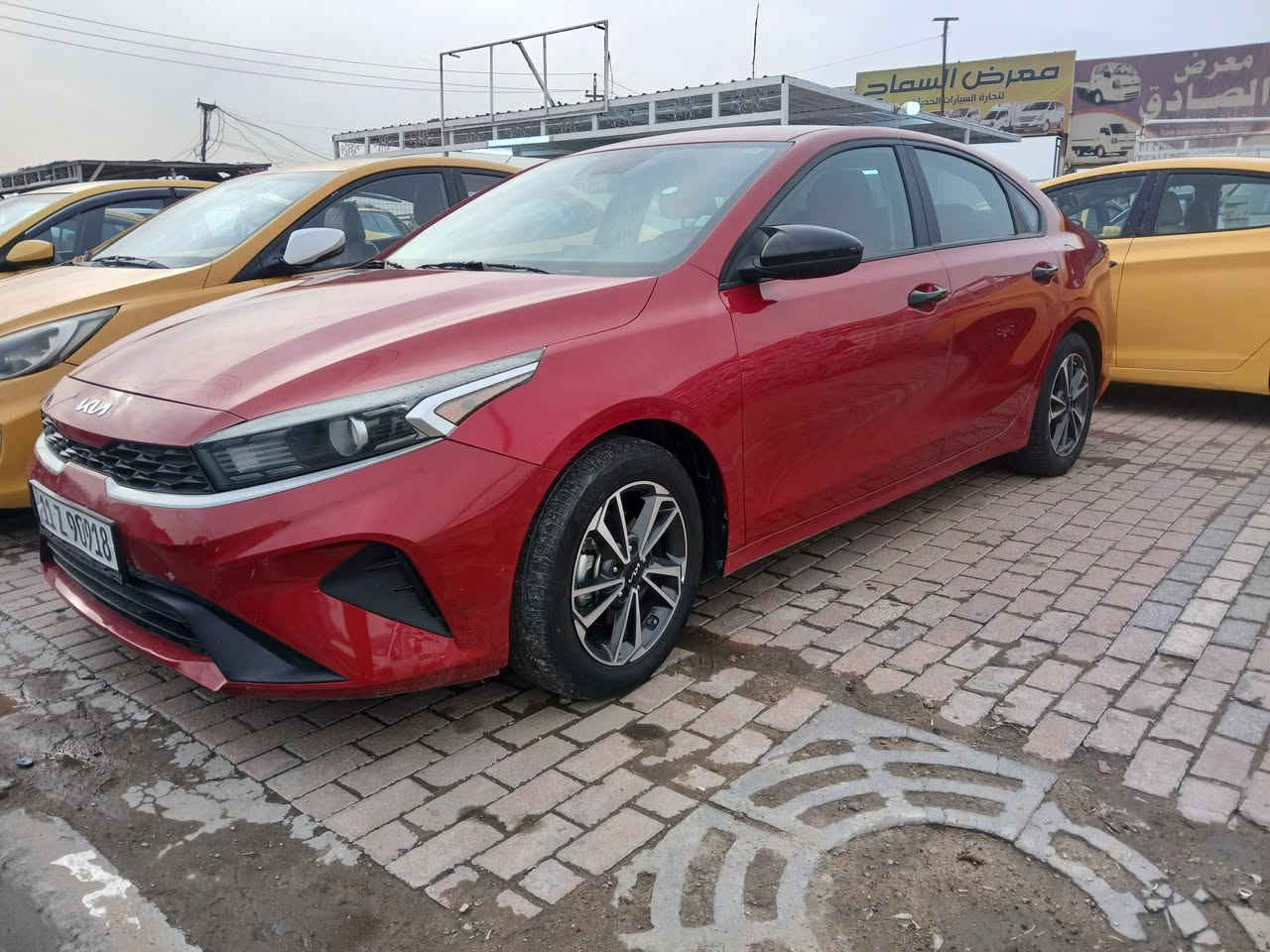 السلام عليكم فورتي موديل 24 رقم بغداد مكينه كير كفاله مكينه دوش 2000ماشيه 29 الف باسمي وحادثهه مرفوق ويه الصور و سياره خير من الله سعرهه 155 وبيهه مجال حك الجية  مكاني بغداد  رقم الهاتف ***********
